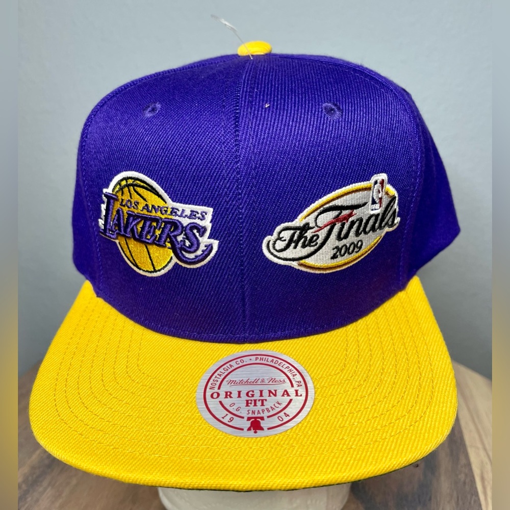 LA Lakers 2009 NBA Finals Dual Whammy Snapback Hat - Purple